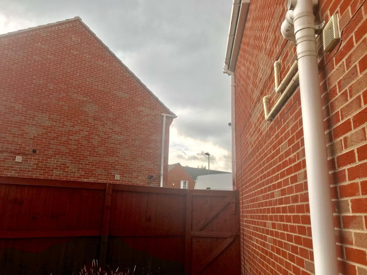 House Shared, New Build 36 Nottingham 3Bedrooms Buitenkant foto